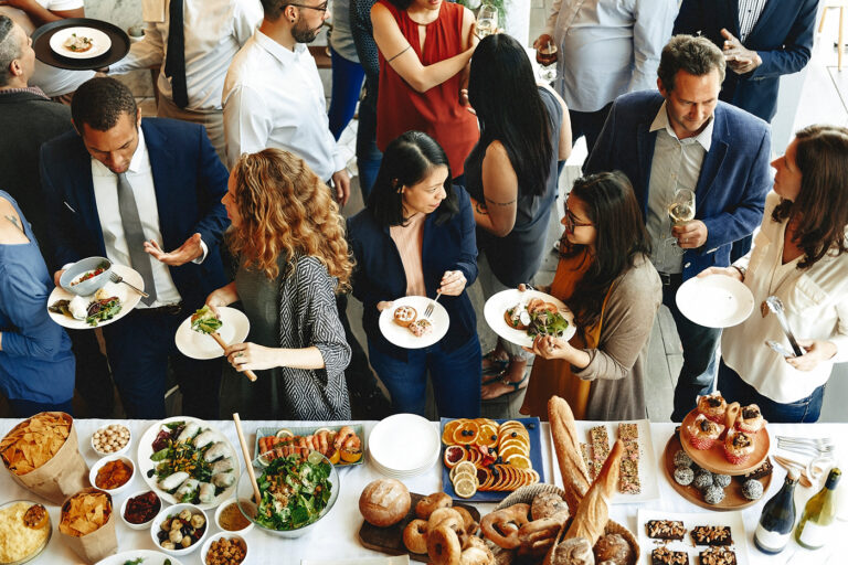 Top 3 Reasons Why Restaurants Need to Add Catering to the Menu