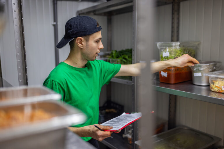 Improve Costs and Increase Savings Around Your Restaurant with Enterprise Restaurant Management Solutions